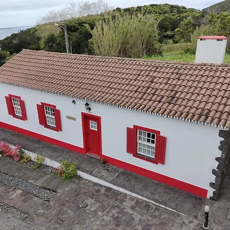 Casal Do Vulcao Guest House Capelo Exterior photo